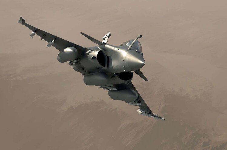 Багатоцільовий винищувач Rafale у польоті Сербія оголосила про розірвання контрактів на російську зброю