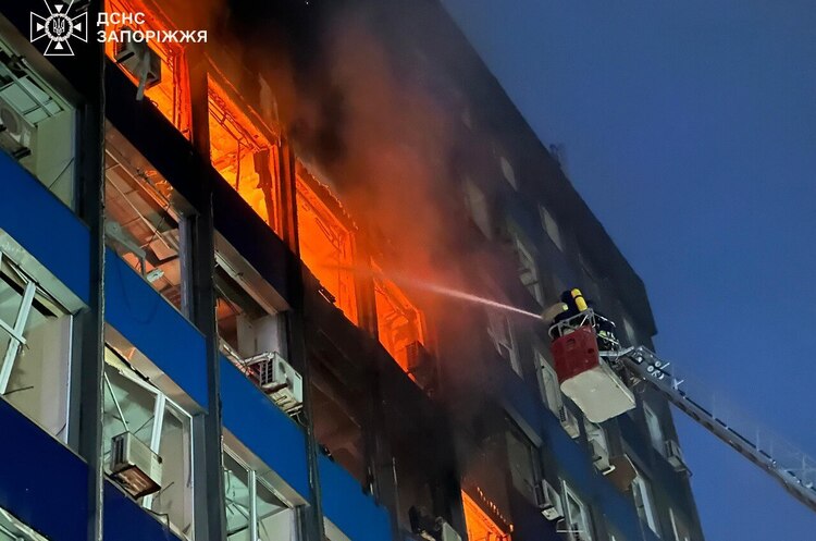Фото: ДСНС України Удар КАБами по Запоріжжю: зросла кількість постраждалих