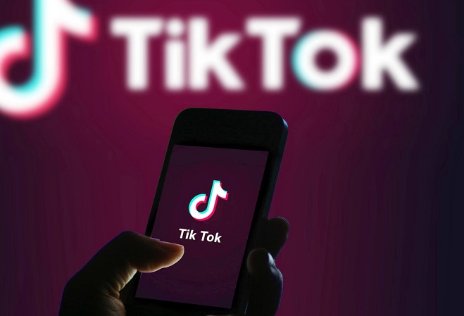 фото DR Китай може продати американський філіал TikTok Ілону Маску – Bloomberg