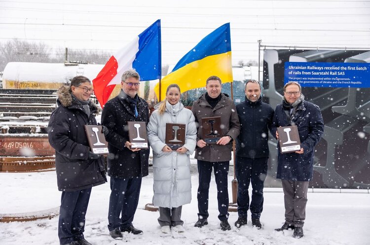 фото @HeilbronnPierre Х «Укрзалізниця» розповіла, як використає надану Францією першу партію рейок