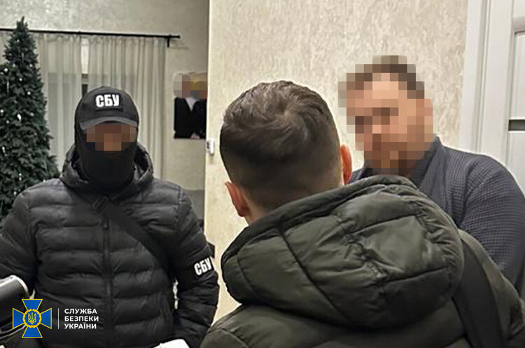 СБУ повідомила про підозру ексведучому телеканалів Медведчука та Мураєва СБУ повідомила про підозру ексведучому телеканалів Медведчука та Мураєва