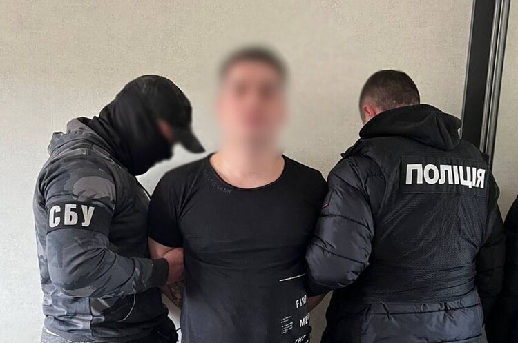 10 кг амфетаміну щомісяця: на Київщині викрили організатора наркобізнесу, підозрюваного в замаху на топ-чиновника 10 кг амфетаміну щомісяця: на Київщині викрили організатора наркобізнесу, підозрюваного в замаху на топ-чиновника