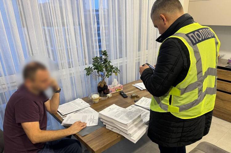 Посадовців КМДА підозрюють у привласненні 2,2 млн грн на ремонті ліцею та шкільних укриттів Посадовців КМДА підозрюють у привласненні 2,2 млн грн на ремонті ліцею та шкільних укриттів