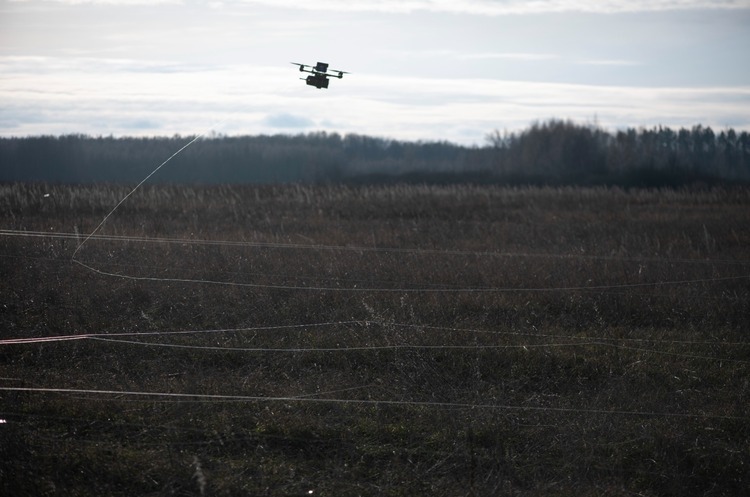 Міноборони розпочало виробляти власні кодифіковані FPV-дрони Міноборони розпочало виробляти власні кодифіковані FPV-дрони