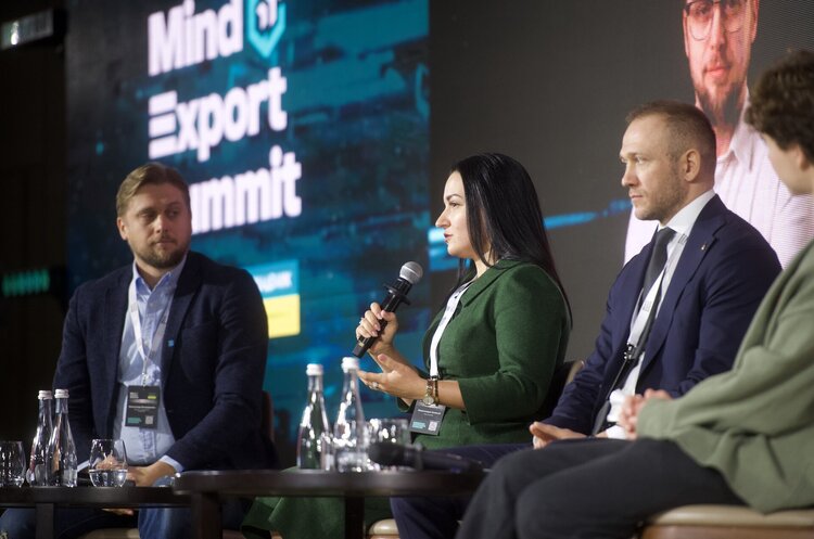 Експорт меблів України зросте до $5 млрд: експерти розповіли, як цього досягти Експорт меблів України зросте до $5 млрд: експерти розповіли, як цього досягти
