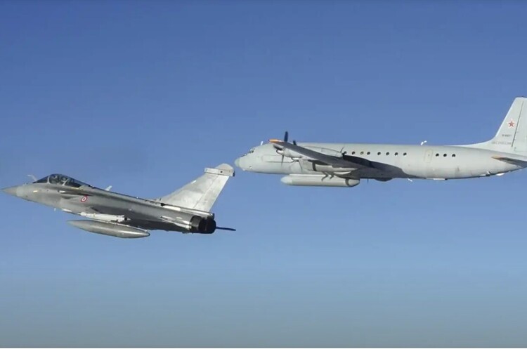 zona-militar.com Французькі Rafale успішно перехопили російські літаки-розвідники над Балтикою