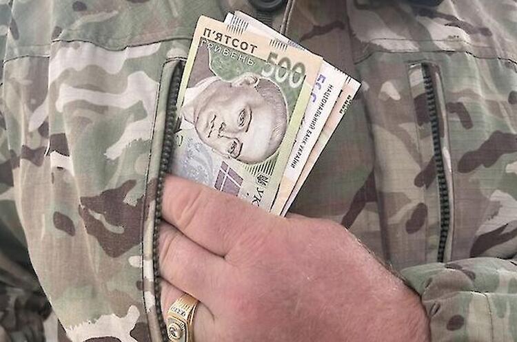 Кабмін пропонує заборонити колекторам контактувати з ветеранами війни Кабмін пропонує заборонити колекторам контактувати з ветеранами війни
