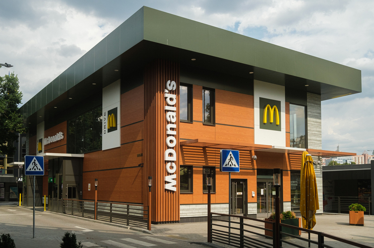 McDonald's в Україні майже вийшов на довоєнні показники покупців McDonald's в Україні майже вийшов на довоєнні показники покупців