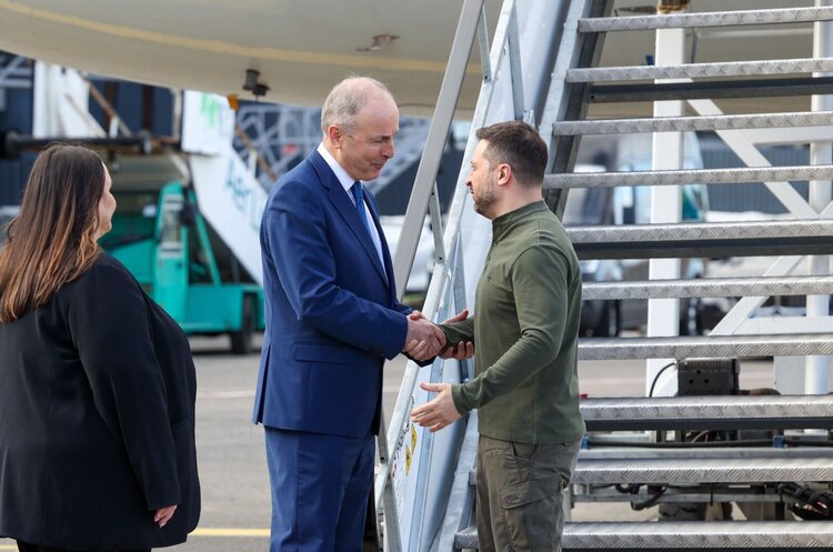 @MichealMartinTD Ірландія відкрита для відправлення миротворців в Україну – прем'єр Мартін після зустрічі із Зеленським