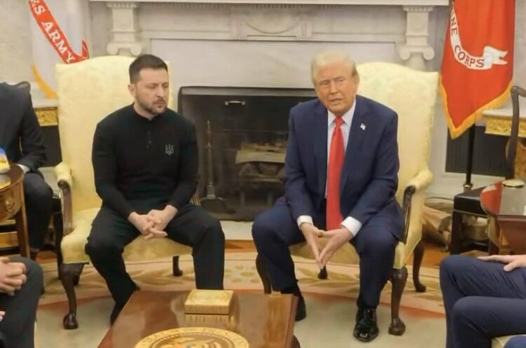 скріншот Трамп на зустрічі з Зеленським: «Ми надамо зброю Україні. Сподіваюся, нам не доведеться відправляти багато»
