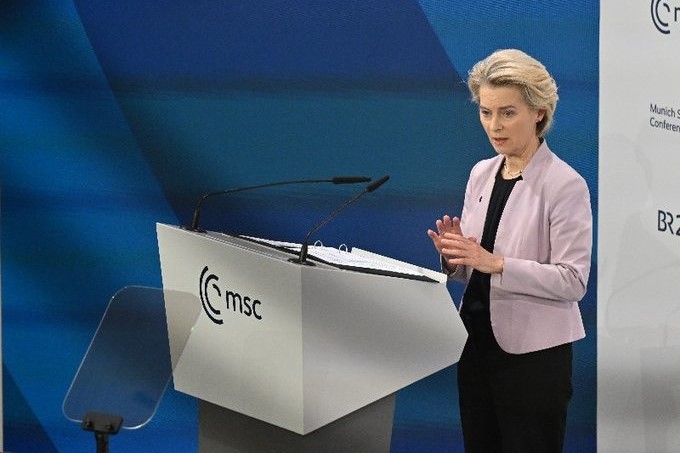 Фото: @vonderleyen (ілюстративне) Найближчим часом Єврокомісія представить план із переозброєння Європи – фон дер Ляєн