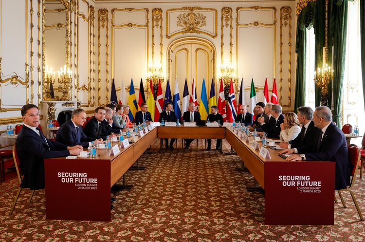 фото Х @EmmanuelMacron Серед держав ЄС немає консенсусу щодо надання Україні заморожених російських активів – Туск