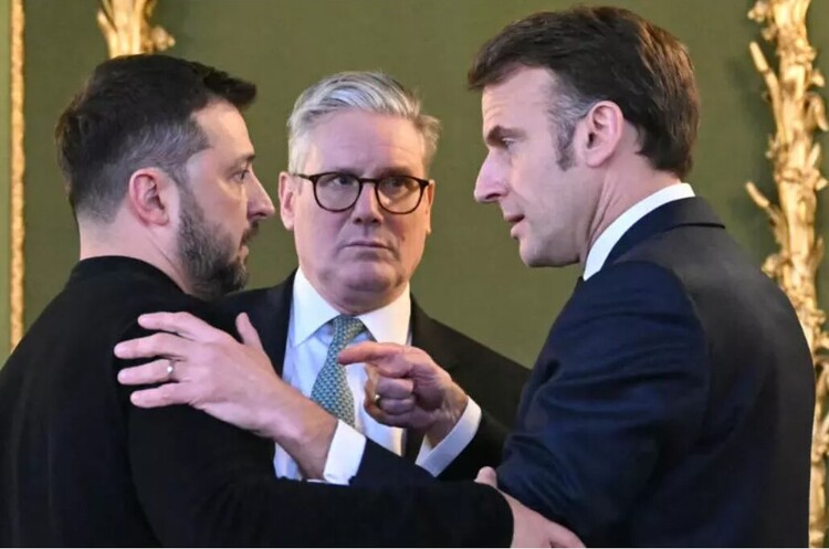фото REUTERS - JUSTIN TALLIS Франція пропонує спосіб, як використати 200 млрд заморожених російських активів для припинення вогню