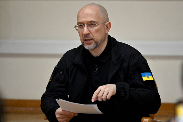Уряд замінив частину проєктів, що фінансувались коштом USAID – Шмигаль Уряд замінив частину проєктів, що фінансувались коштом USAID – Шмигаль