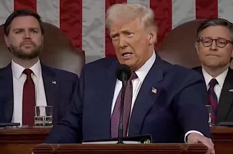 скріншот Трамп заявив, що отримав «важливого листа» від Зеленського про те, що Україна готова «сісти за стіл переговорів»