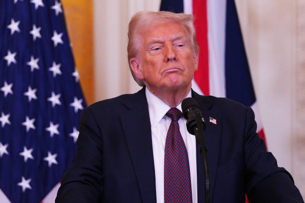 Трамп прагне змінити угоду про корисні копалини з Україною на «більшу та кращу» – CBS News Трамп прагне змінити угоду про корисні копалини з Україною на «більшу та кращу» – CBS News
