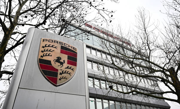 Porsche втратила третину прибутку в 2024 році Porsche втратила третину прибутку в 2024 році