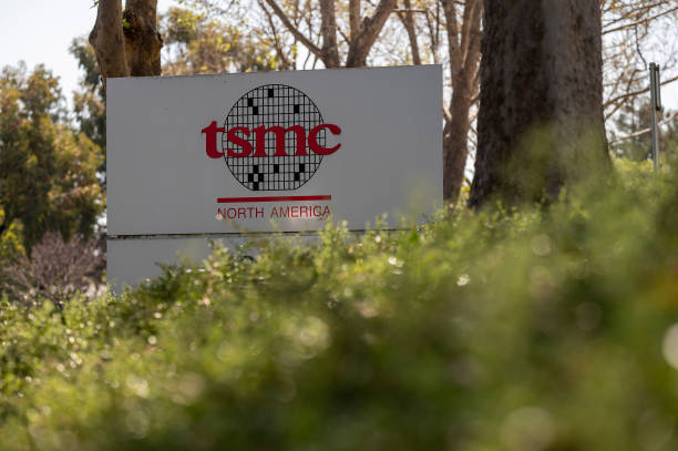 TSMC запропонувала NVIDIA та AMD частку в спільному підприємстві, яке керуватиме заводами Intel – Reuters TSMC запропонувала NVIDIA та AMD частку в спільному підприємстві, яке керуватиме заводами Intel – Reuters
