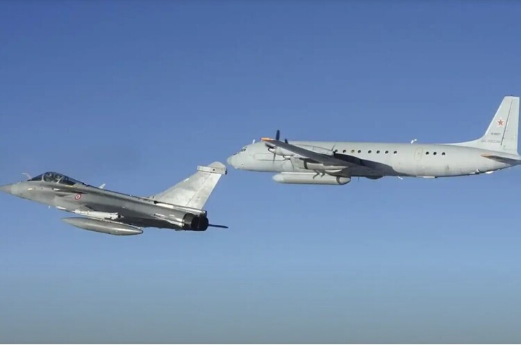 Rafale Індія купує французькі Rafale на заміну застарілого флоту з російських МіГ