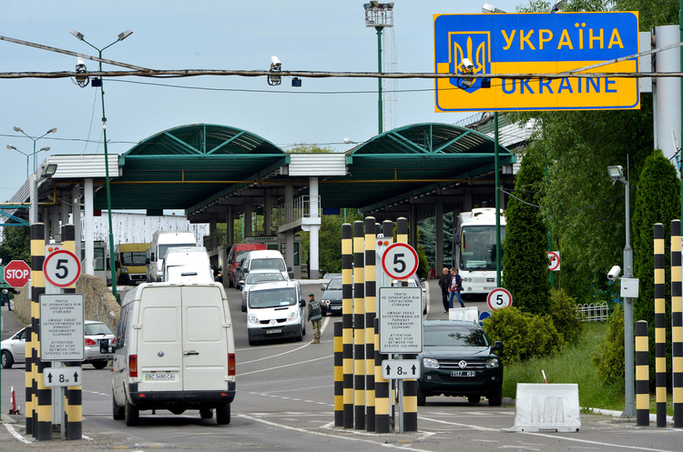 Рада дозволила конфіскацію автомобілів за порушення митних правил Рада дозволила конфіскацію автомобілів за порушення митних правил