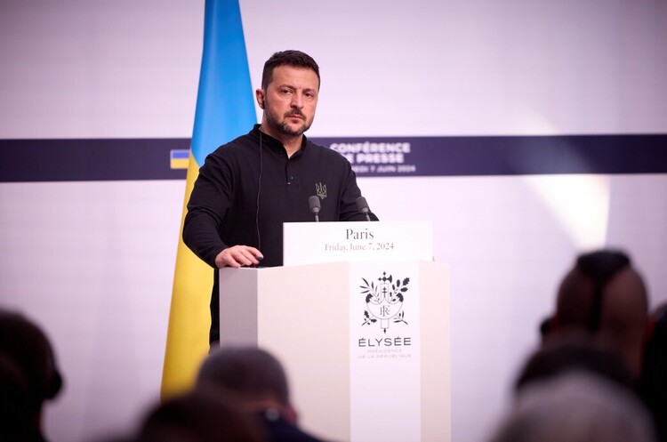 Зеленський про позицію Віткоффа: «Ми з ним живемо на різних планетах» Зеленський про позицію Віткоффа: «Ми з ним живемо на різних планетах»