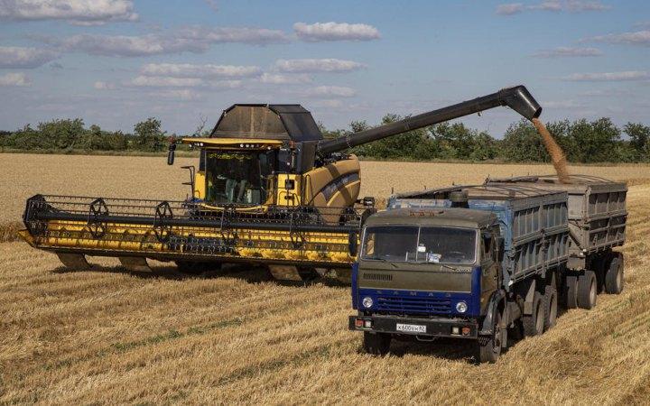 Аграріям з окупованих територій заморозили виплати за кредитами Аграріям з окупованих територій заморозили виплати за кредитами