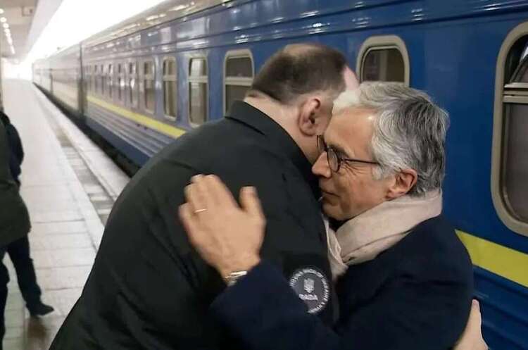 Скриншот з відео До України прибули керівники парламентів 17 європейських країн