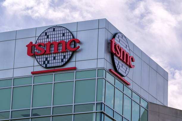 TSMC відкрила завод з виробництва чипів в Тайвані TSMC відкрила завод з виробництва чипів в Тайвані