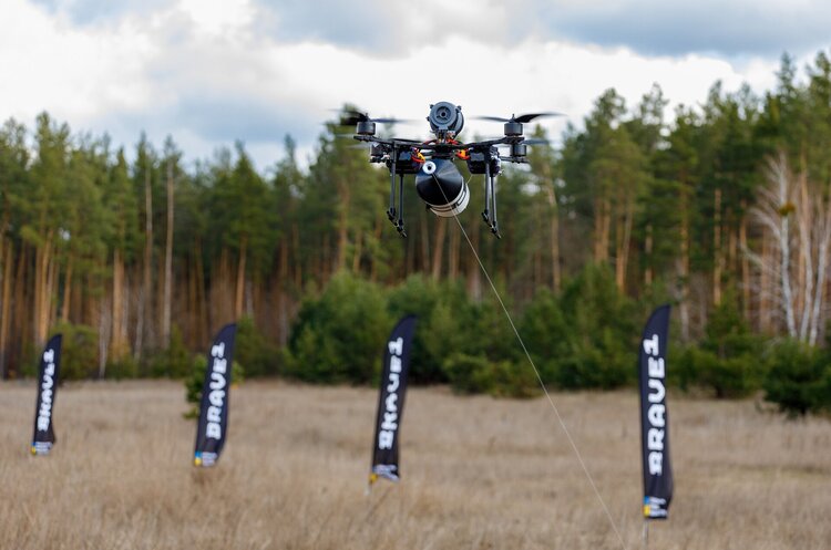 В Україні випробовують оптоволоконні FPV дрони радіусом дії 20 км В Україні випробовують оптоволоконні FPV дрони радіусом дії 20 км
