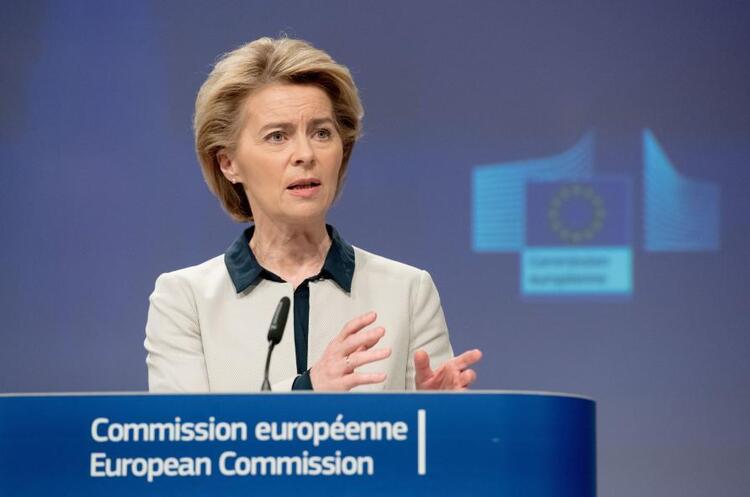 Фон дер Ляєн пригрозила обкласти митами американських техногігантів, якщо Трамп не припинить торгову війну Фон дер Ляєн пригрозила обкласти митами американських техногігантів, якщо Трамп не припинить торгову війну