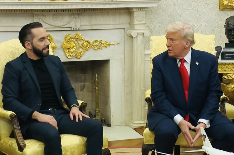 Трамп заявив, що у війні винні три людини, з них путін – «номер один» Трамп заявив, що у війні винні три людини, з них путін – «номер один»