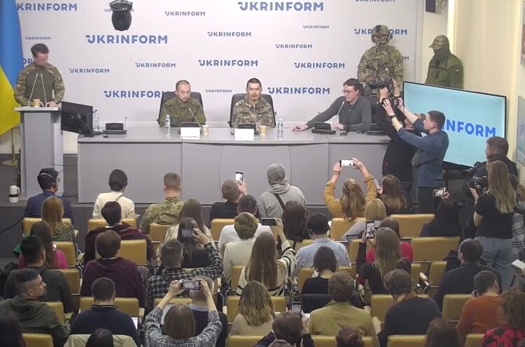 Китайські полонені заявили, що хочуть повернутися «додому, в Китай» Китайські полонені заявили, що хочуть повернутися «додому, в Китай»
