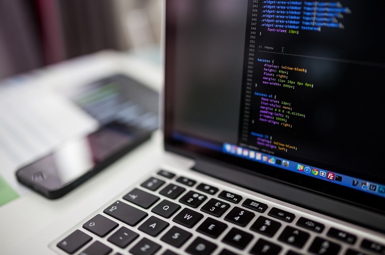 Фото: pixabay США скасували взаємні мита на смартфони, ноутбуки та деяку іншу електроніку