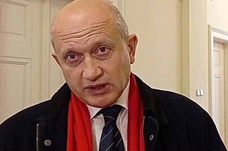 У Чехії відправили до в’язниці главу фонду Help Ukraine за розкрадання коштів У Чехії відправили до в’язниці главу фонду Help Ukraine за розкрадання коштів