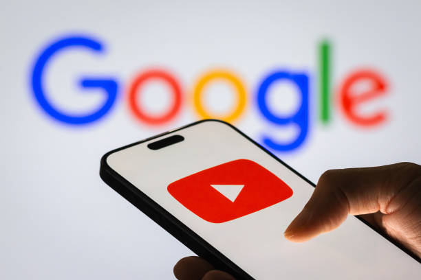 Відеохостинг YouTube заблокував канали антиукраїнських пропагандистів Шелеста й Карасьова Відеохостинг YouTube заблокував канали антиукраїнських пропагандистів Шелеста й Карасьова