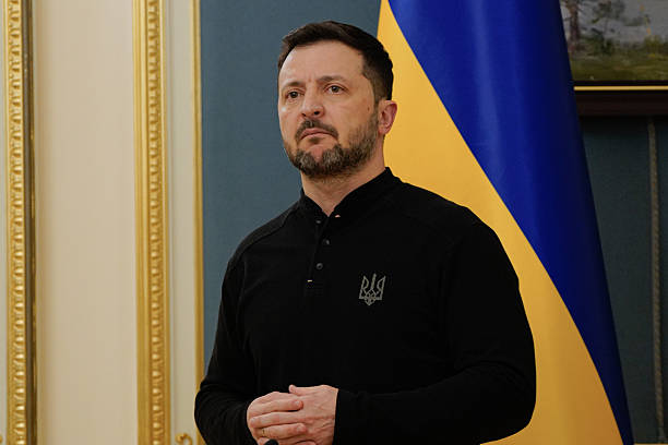 Зеленський підписав закон про впорядкування ринку автопослуг до норм ЄС Зеленський підписав закон про впорядкування ринку автопослуг до норм ЄС