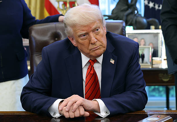 Трамп анонсував пом'якшення мит для Китаю – CNN Трамп анонсував пом'якшення мит для Китаю – CNN