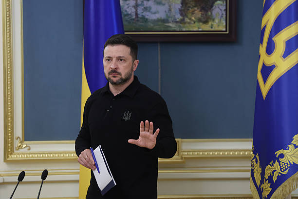 Зеленський уперше прибув із візитом до Південно-Африканської Республіки Зеленський уперше прибув із візитом до Південно-Африканської Республіки