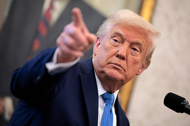 Трамп заявив, що йому вдалося домовитися з рф, але він «думав, що із Зеленським буде простіше» Трамп заявив, що йому вдалося домовитися з рф, але він «думав, що із Зеленським буде простіше»