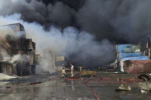 ʳ         25  Reuters