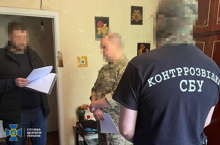 Фото: СБУ СБУ затримала керівництво оборонного заводу, яке поставило ЗСУ браковані мінометні снаряди