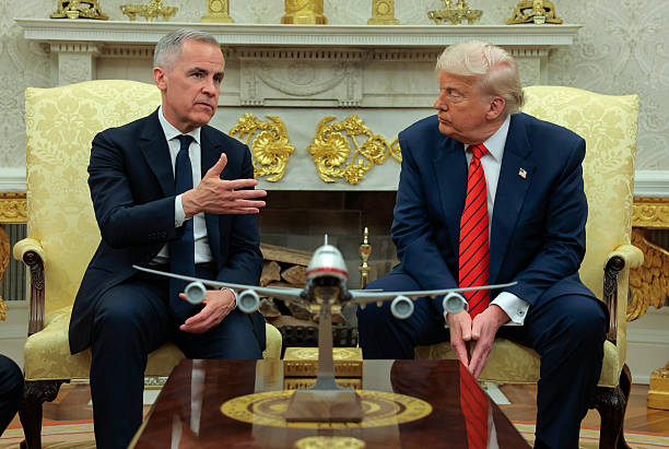 Трамп і Карні на першій зустрічі говорили про Україну – CBC Трамп і Карні на першій зустрічі говорили про Україну – CBC