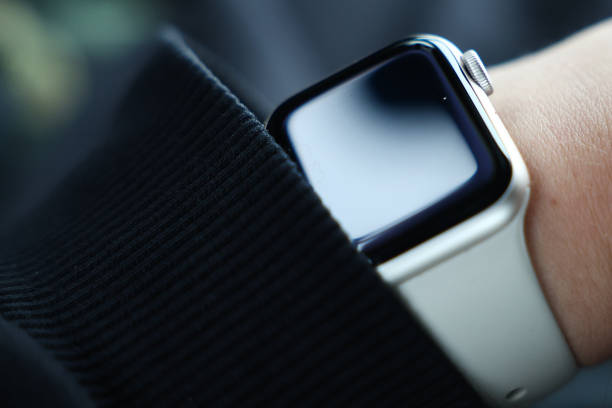 Продажі годинників від Apple падають два роки поспіль Продажі годинників від Apple падають два роки поспіль