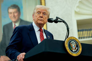 «Цю безглузду війну треба закінчити»: Трамп звернувся до Зеленського та путіна
