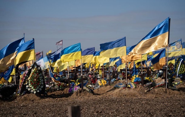 Уряд спростив процедуру поховання невпізнаних захисників Уряд спростив процедуру поховання невпізнаних захисників