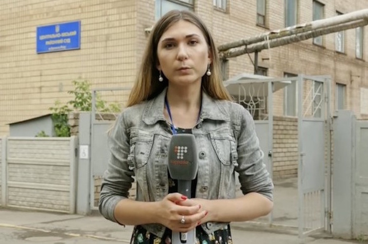Депутати просять Зеленського присвоїти журналістці Рощиній звання Героя України Депутати просять Зеленського присвоїти журналістці Рощиній звання Героя України