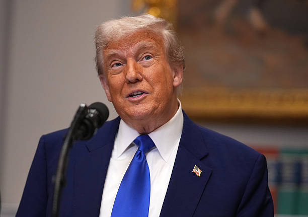 Трамп виступив проти розширення виробництва Apple в Індії Трамп виступив проти розширення виробництва Apple в Індії