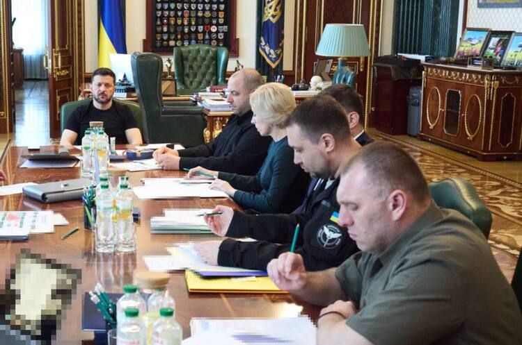 Фото: офіс президента Обмін «1000 на 1000»: Зеленський провів велику нараду