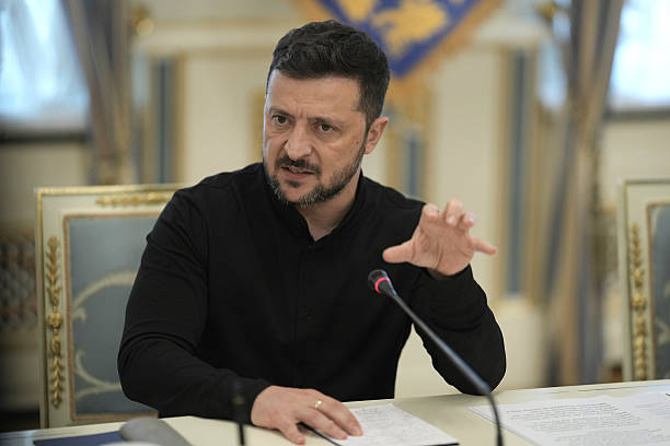 Зеленський відреагував на слова Трампа, що війна в Україні це бійка дітей в парку Зеленський відреагував на слова Трампа, що війна в Україні це бійка дітей в парку