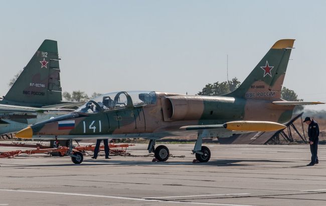 Фото: ілюстративне рф будує укриття для літаків на авіабазах, зокрема в Криму